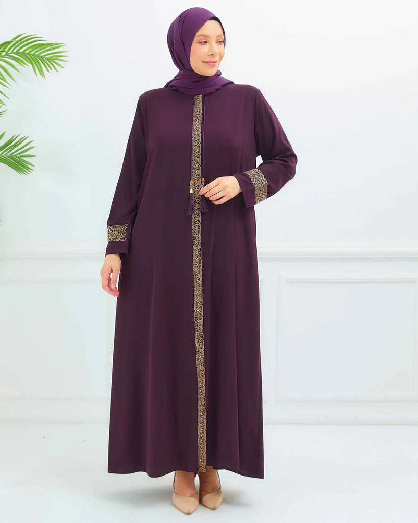 Zeenat Abaya